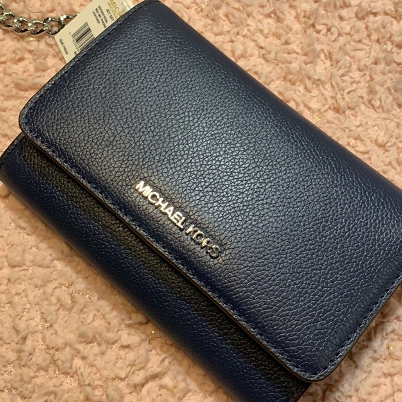 NWT MK Jet set travel medium leather crossbody - Picture 4 of 14